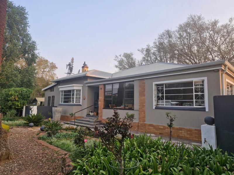 10 Bedroom Property for Sale in Parys Free State